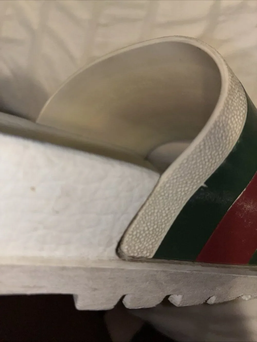 Gucci product pair